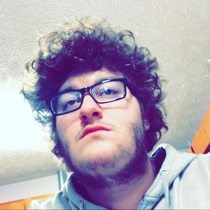 Meet your Posher, Evan